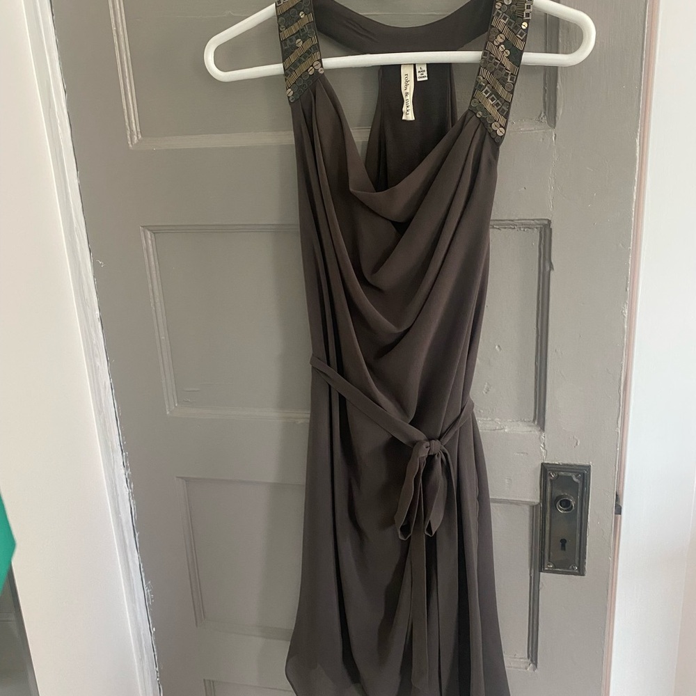 Robbi & Nikki Casual Cowl Neck Sleeveless Midi Dress